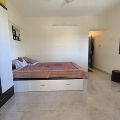 2 BHK Apartment For Sale in Paranjape Crystal Tower