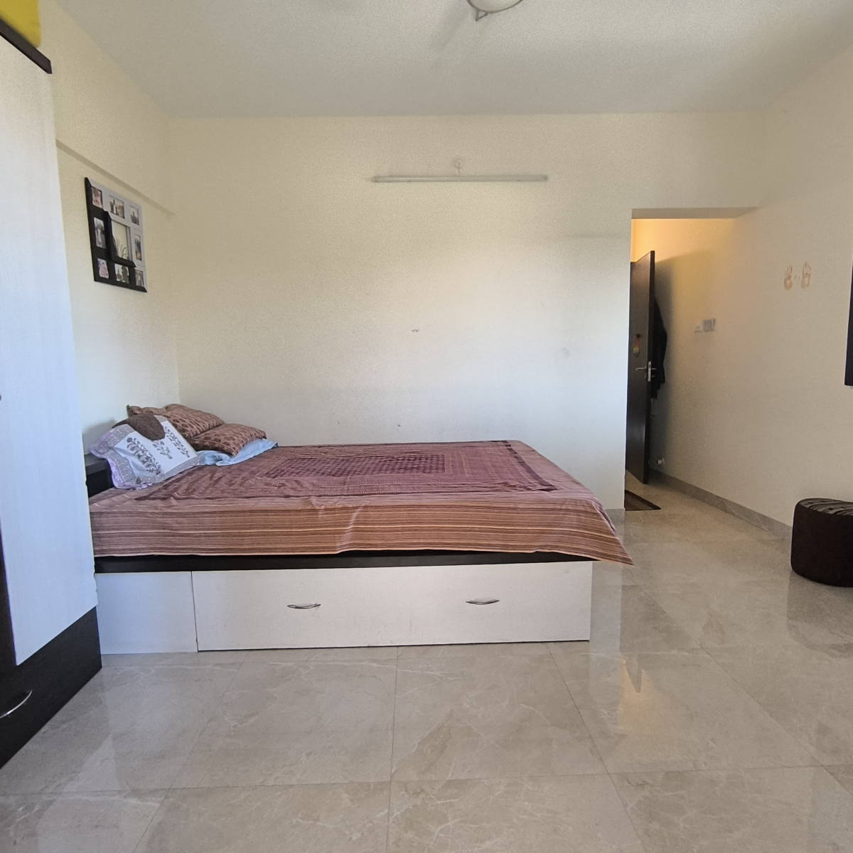 2 BHK Apartment For Sale in Paranjape Crystal Tower