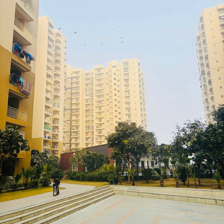 Exterior View, paramount-emotions-phase-ii 3 Bedroom 1380 Sq.Ft. Apartment In Sector 1 Greater Noida Greater Noida 9695433