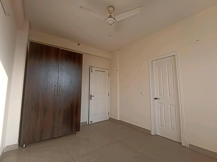 Room, bptp-park-prime 3 Bedroom 1442 Sq.Ft. Apartment In Sector 66 Gurgaon 9695609