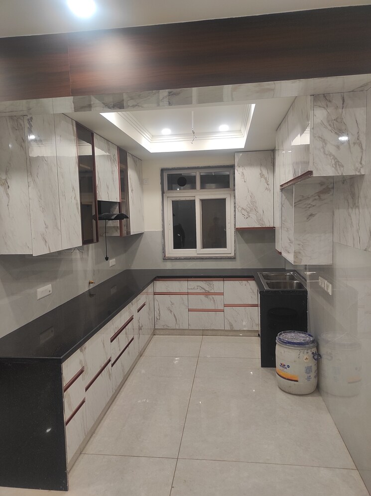 Kitchen, sector 52 5 Bedroom 3200 Sq.Ft. Apartment In Sector 52 Gurgaon 9695601