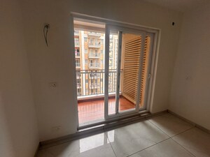 Room in 3 BHK Apartment at Rishita Manhattan, Gomti Nagar – for Sale