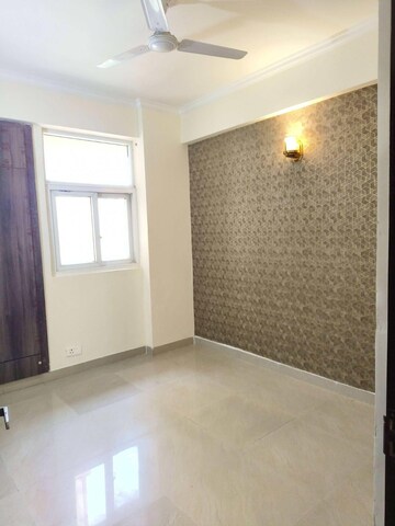 2 BHK Apartment For Sale in Amrapali Princely Estate, Sector 76