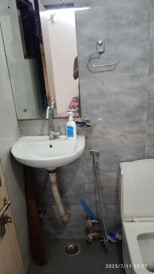 Bathroom in Studio Builder Floor at DLF City Phase IV, Dlf Phase iv – for Rent