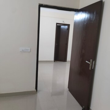 Room in 2 BHK Apartment at Amrapali Riverview, Amrapali Leisure Valley – for Rent
