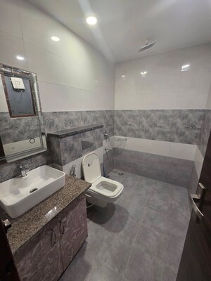 Master Bedroom in 3 BHK Builder Floor at Sector 57 – for Rent