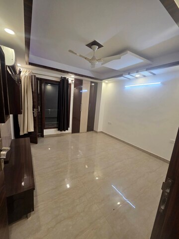 Kitchen in 3 BHK Builder Floor at Sector 57 – for Rent