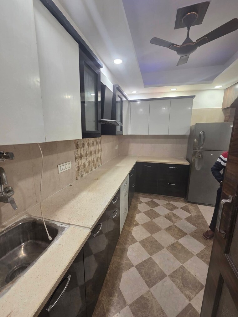 Kitchen, sector 57 3 Bedroom 1900 Sq.Ft. Builder Floor In Sector 57 Gurgaon 9695741