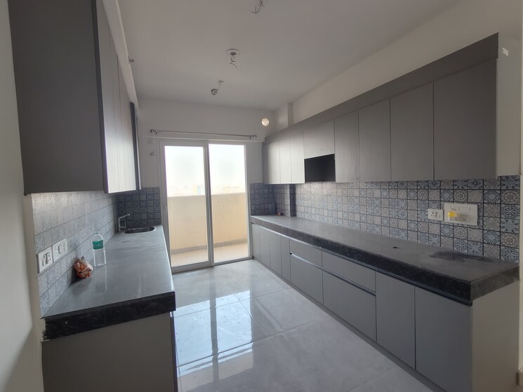 Kitchen, tulip-violet 3 Bedroom 1578 Sq.Ft. Apartment In Sector 69 Gurgaon 9695820