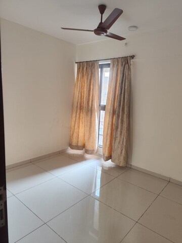Room in 2 BHK Apartment at Chandak 34 Park Estate, Goregaon West – for Rent