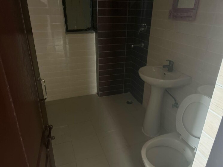 Bathroom, amrapali-zodiac 2 Bedroom 950 Sq.Ft. Apartment In Sector 120 Noida 9695799