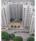 Studio  + Extra Room 400 Sq.Ft. Apartment in Amanora Metro Tower