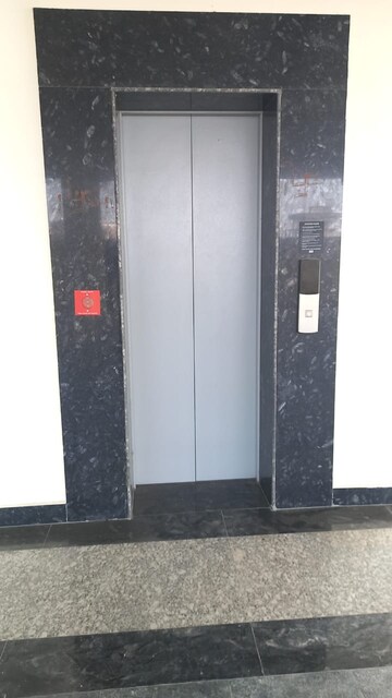 Lift in 3 BHK Apartment at Namkum – for Sale