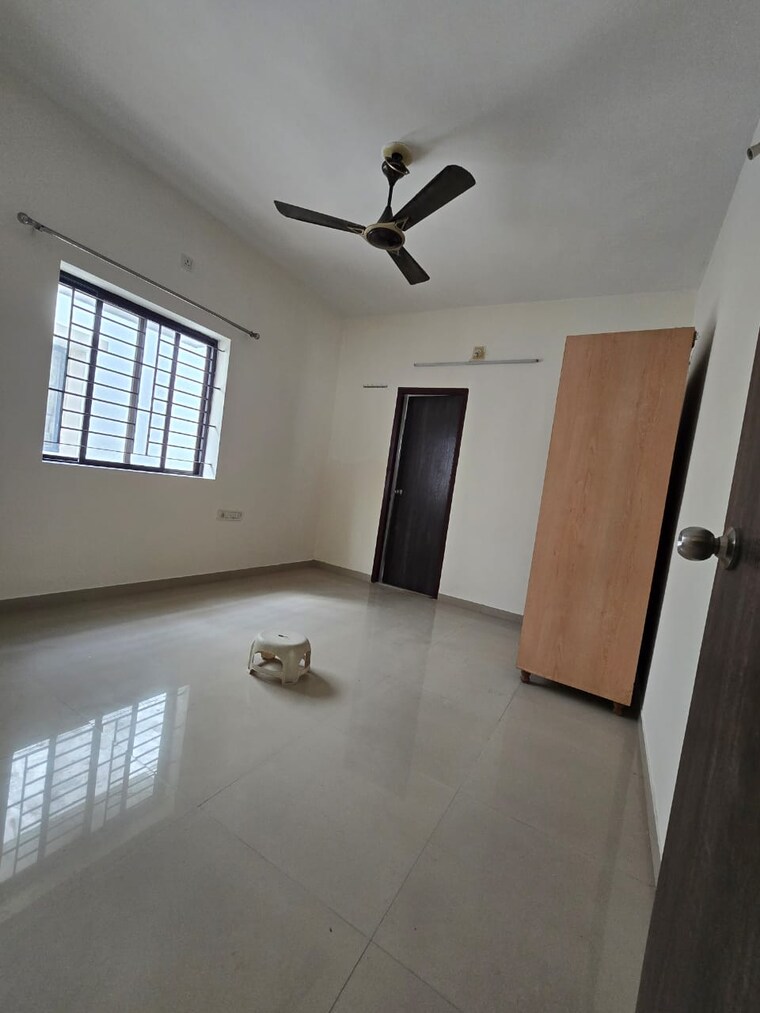 Room, sama savli road 4 Bedroom 1880 Sq.Ft. Independent House In Sama Savli Road Vadodara 9695868