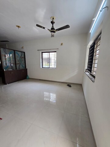 Room in 4 BHK Independent House at Sama Savli Road – for Sale