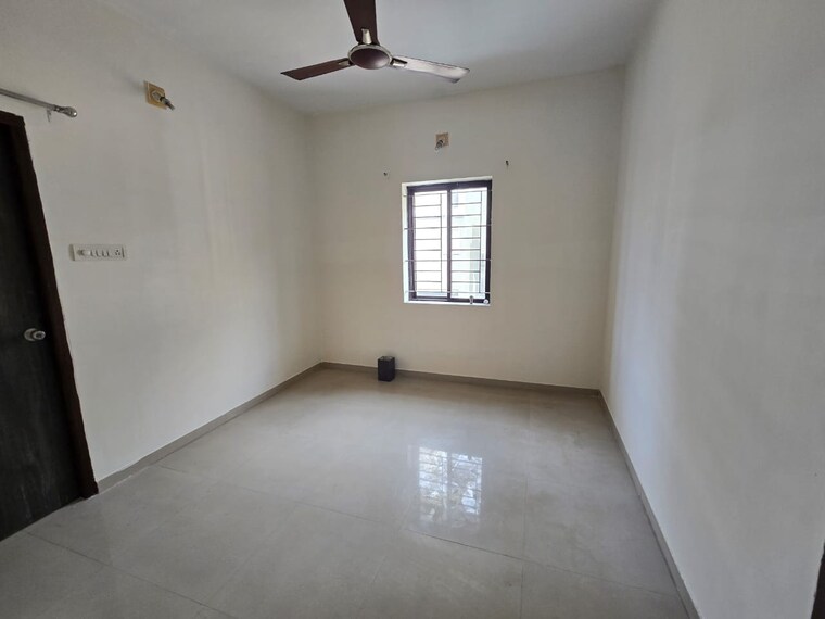 Room, sama savli road 4 Bedroom 1880 Sq.Ft. Independent House In Sama Savli Road Vadodara 9695868