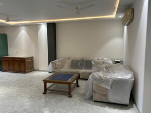 Living Room in 3 BHK Builder Floor at Sector 52 – for Rent