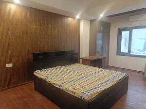 Bedroom in 3 BHK Builder Floor at Sector 52 – for Rent