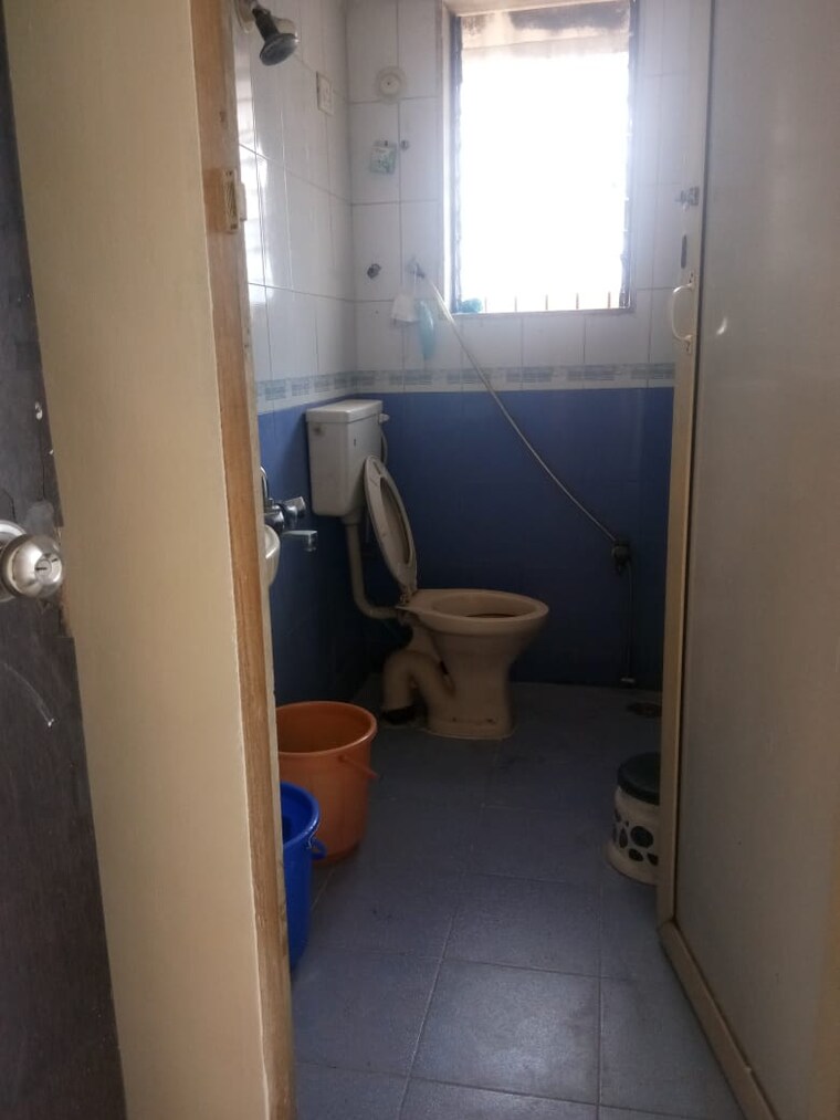 Bathroom, om-shivshankar-towers 3 Bedroom 1550 Sq.Ft. Apartment In Kharghar Sector 3 Navi Mumbai 9695843