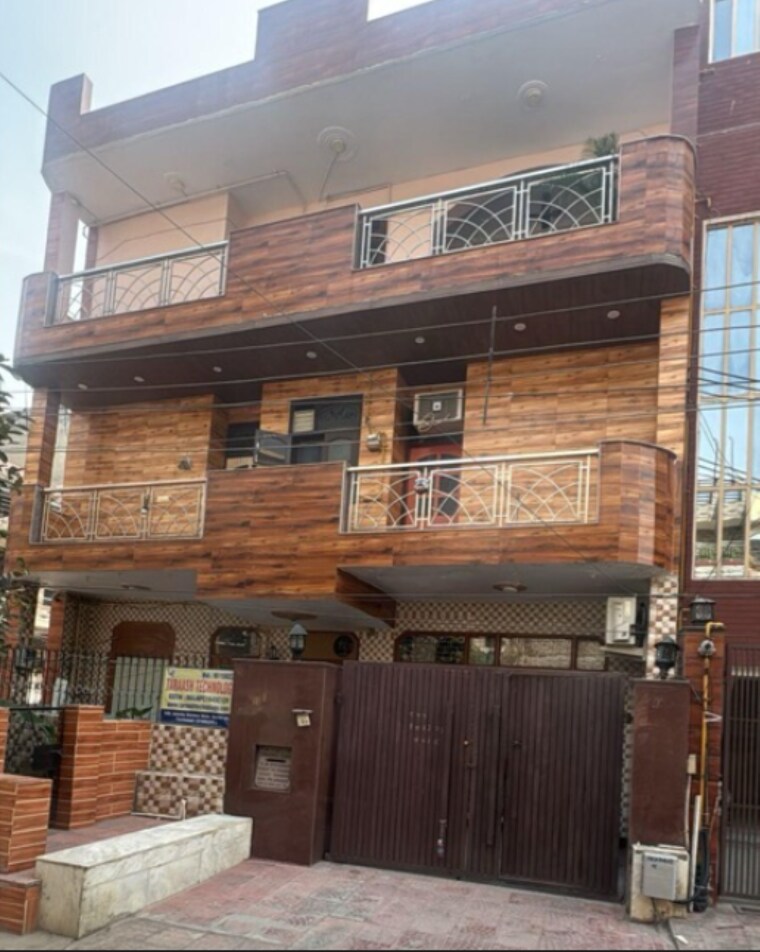 Exterior View, ashoka-enclave-faridabad 6+ Bedroom 186 Sq.Yd. Independent House In Sector 34 Faridabad 9487199