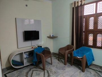 Living Room in 2 BHK Independent House at Sector 10a – for Rent