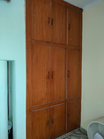 Furnished Amenities in 2 BHK Independent House at Sector 10a – for Rent