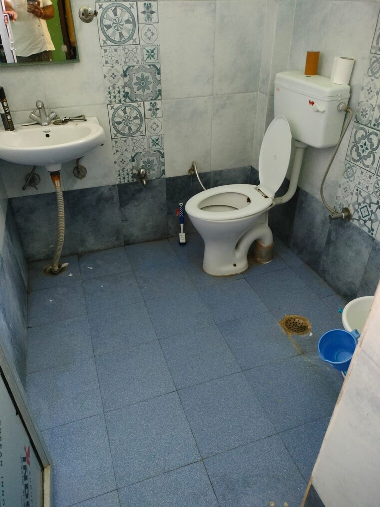Bathroom, sector 10a 2 Bedroom 1535 Sq.Ft. Independent House In Sector 10a Gurgaon 9695949