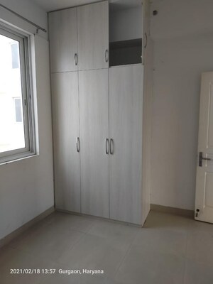 Room in 3.5 BHK Apartment at Alphacorp Gurgaon One 84, Sector 84 – for Rent