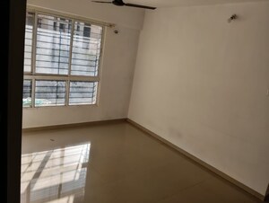 Room in 2 BHK Apartment at DB Parkwoods, Kasarvadavali – for Rent