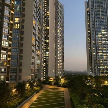 3 BHK Apartment – Exterior View View at Oberoi Realty Esquire, Gokuldham Colony - for Rent