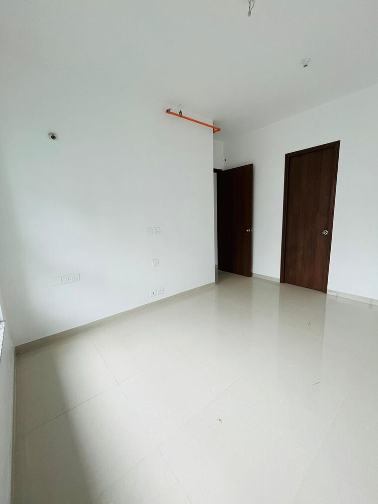 Room, kalpataru-immensa 1 Bedroom 450 Sq.Ft. Apartment In Kolshet Road Thane 9696051