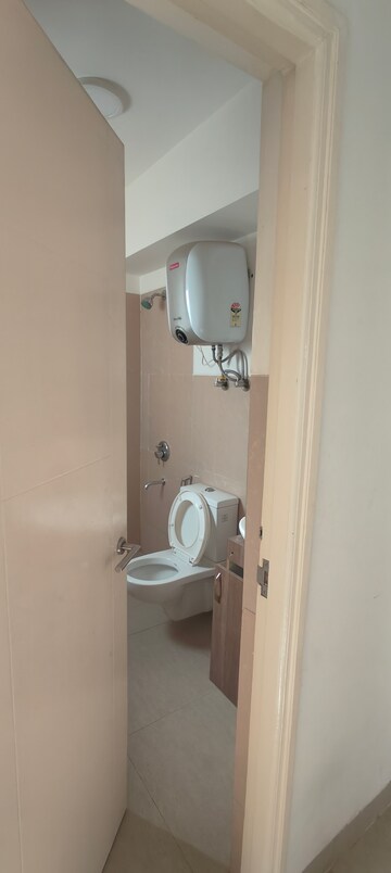 Bathroom in 3 BHK Apartment at Emaar Emerald Floors Premier, Sector 65 – for Rent