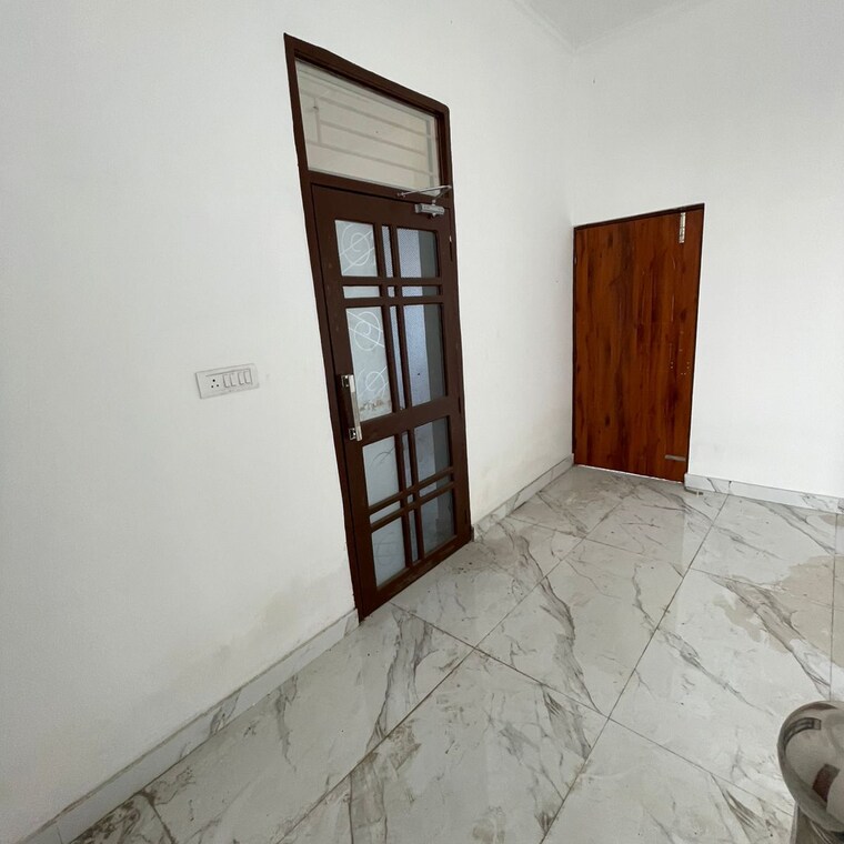 Room, prem nagar 3 Bedroom 90 Sq.Yd. Villa In Prem Nagar Dehradun 9696100