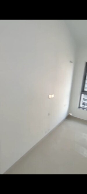 Room in 1 BHK Apartment at Kalpataru Immensa, Kolshet Road – for Rent