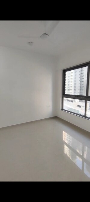 1 BHK Apartment For Rent in Kalpataru Immensa, Kolshet Road