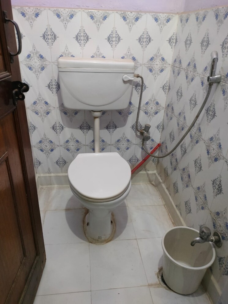 Bathroom, sector 10a 2 Bedroom 1245 Sq.Ft. Independent House In Sector 10a Gurgaon 9696107
