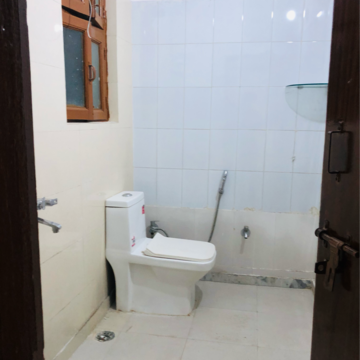 Bathroom in 2 BHK Villa at Sector 23a – for Rent