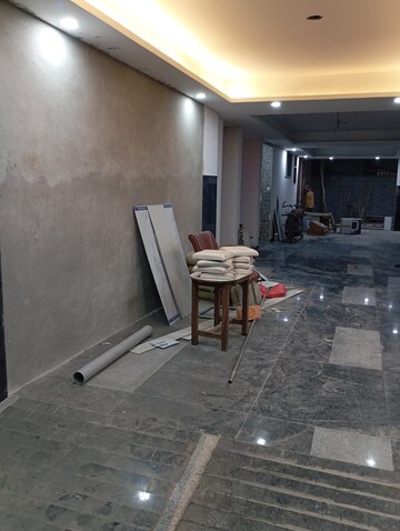 Parking in 3 BHK Independent House at Sector 10a – for Rent