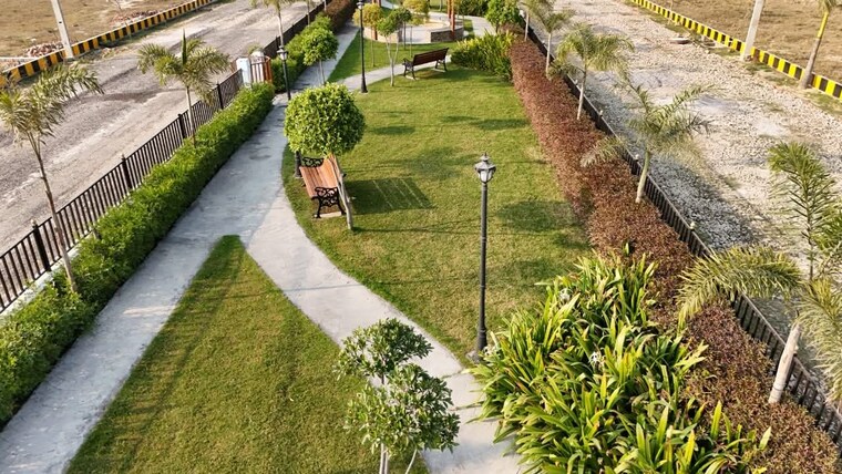 Garden, anora kala  2100 Sq.Ft. Plot In Anora Kala Lucknow 9696154