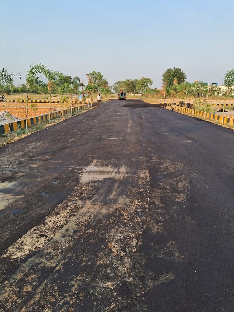 Swimming Pool, anora kala  2100 Sq.Ft. Plot In Anora Kala Lucknow 9696154