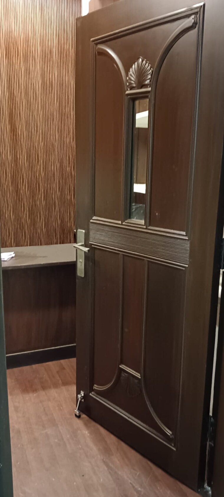 Bathroom, minto park Commercial Office Space 650 Sq.Ft. In Minto Park Kolkata 9696168