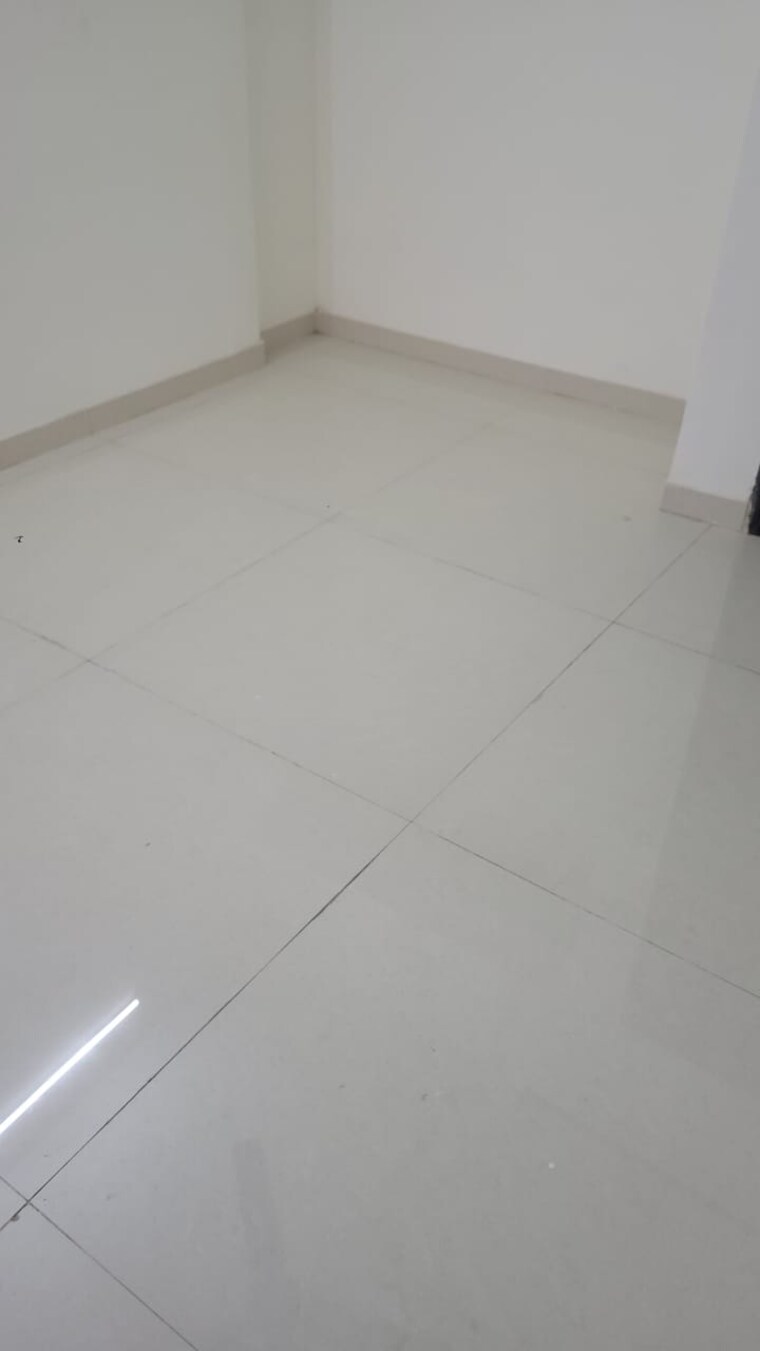 Room, bhagwati-belmont 1 Bedroom 450 Sq.Ft. Apartment In Haware City Thane 9696191