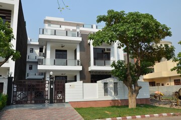 3 BHK Independent House – Exterior View View at Sector 10a - for Rent