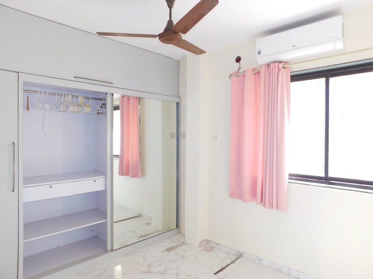 undefined, pandurang wadi 3 Bedroom 650 Sq.Ft. Apartment In Pandurang Wadi Mumbai 9696309