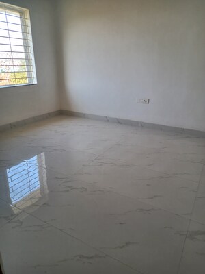 Room in 3 BHK Apartment at Namkum – for Sale