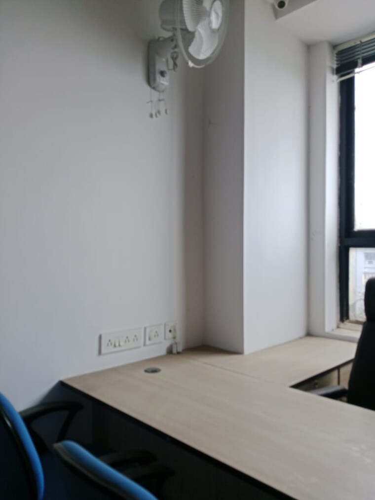 Bedroom, park street Commercial Office Space 1200 Sq.Ft. In Park Street Kolkata 9696365