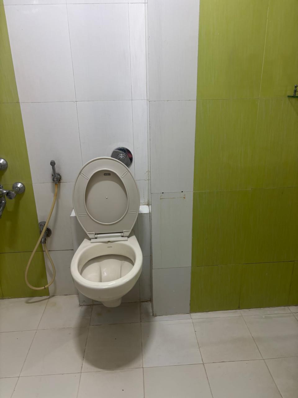 2 BHK + Extra Room Apartment For Rent in Sugee Marina Bay