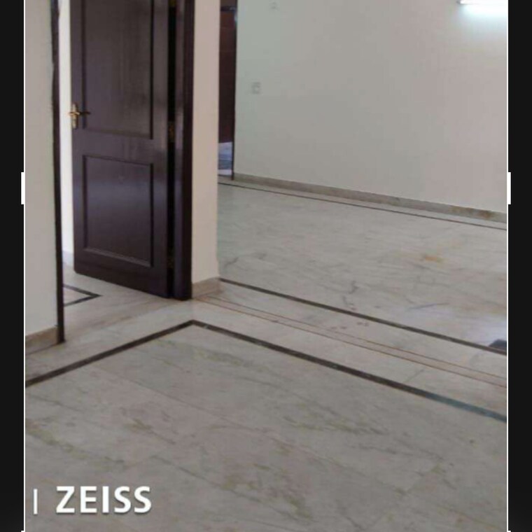 Room, dwarka 3.5 Bedroom 1900 Sq.Ft. Apartment In Dwarka Delhi 9577539