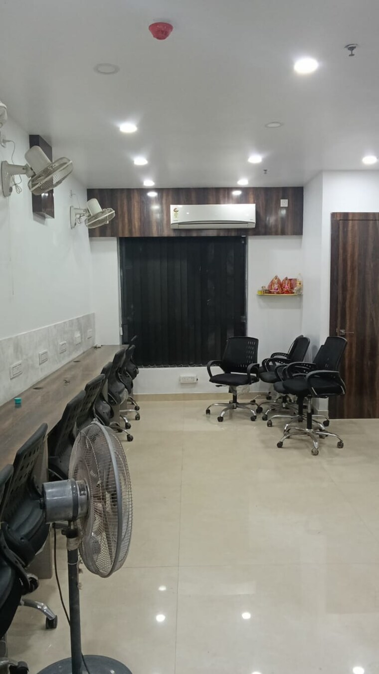 Living Room, salt lake sector v Commercial Office Space 700 Sq.Ft. In Salt Lake Sector V Kolkata 9696518