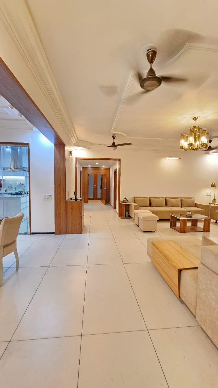 Living Room, ramdevnagar 4 Bedroom 347 Sq.Yd. Apartment In Ramdevnagar Ahmedabad 9696659